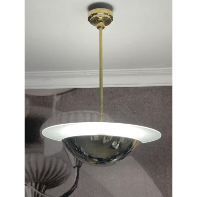 Lampa wisząca Bauhaus Art Deco D1934 wykonana z mosiądzu i satynowej płyty szklanej Ø 45 cm w stylu lat 30-tych